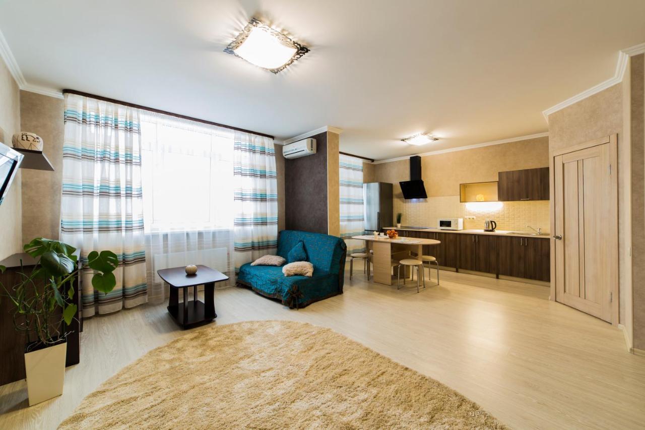 Studio Apartment On Bazhana Kiev Bagian luar foto